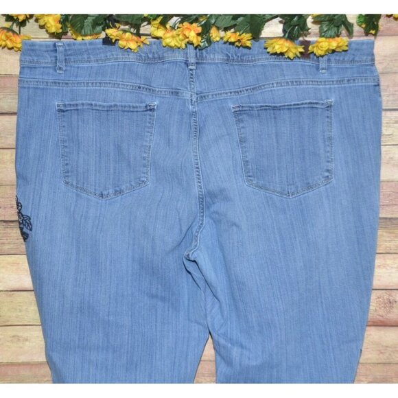 Simply Vera Wang Light Wash Floral Embroidered Skinny Blue Jeans Plus Size 24W - Picture 7 of 11